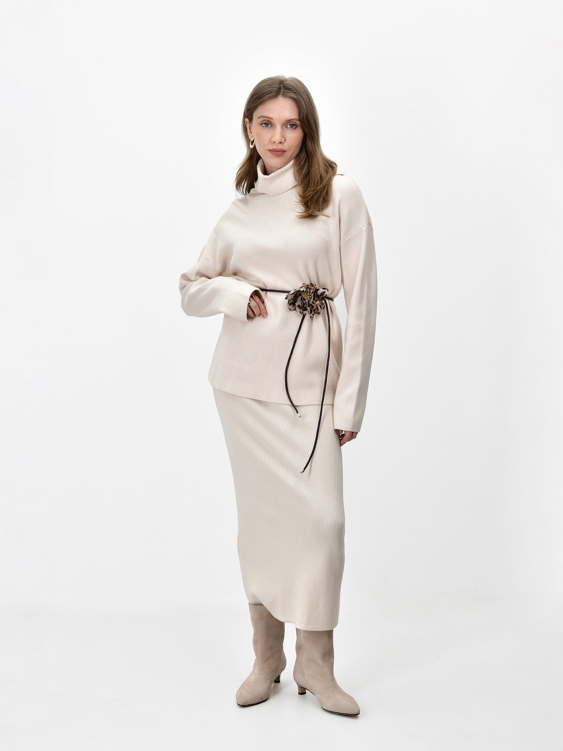 Костюм (02KS свитер+юбка)